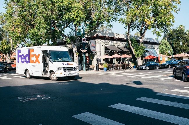FedEx打单时申报价值过高会被扣关吗？