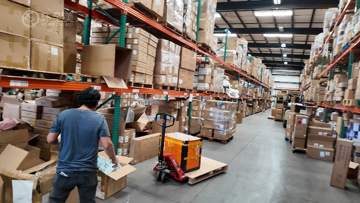 为什么大卖家都选择美国海外仓进行快递派件?