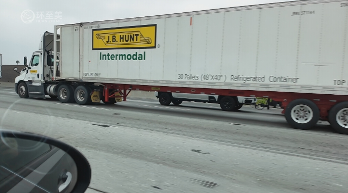 如何用海外仓备货策略对冲美国尾程配送的“爆仓溢价”？