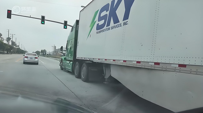 大理石、玻璃、高端家具，我们的美国卡车都能运