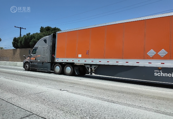 美国大件卡派和FedEx/UPS超大件派送哪个划算？