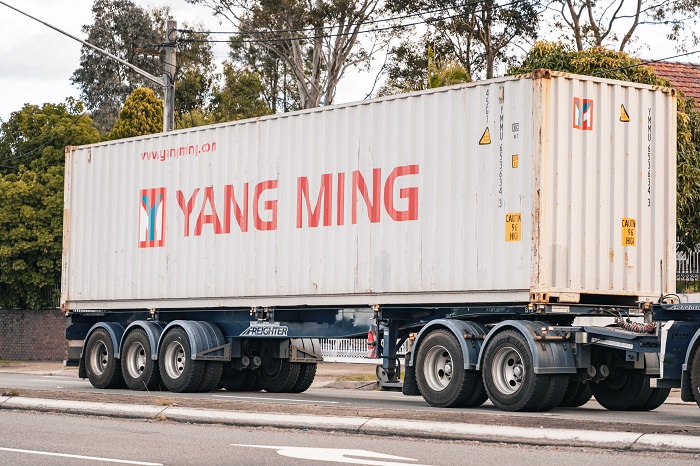 53尺卡车装不下大件货物怎么办？美国超大件运输如何解决装载问题